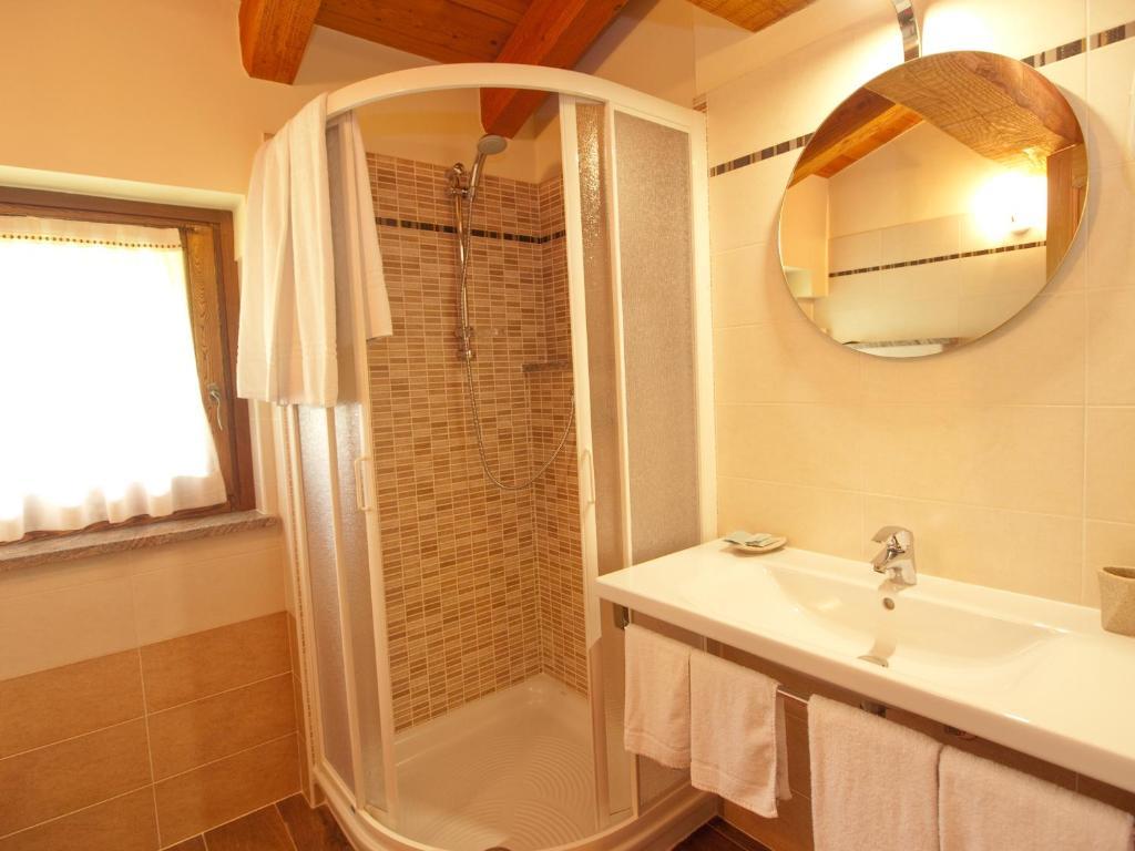 Villa Americana Chambres D'Hotes Champoluc Rum bild